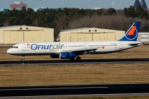 Onur Air, Airbus A321-131, TC-OBR, c/n 1008, in TXL