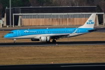 KLM Cityhopper, Embraer ERJ-190STD, PH-EZL, c/n 19000334, in TXL
