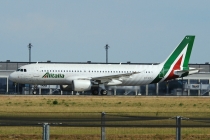 Alitalia, Airbus A320-216, EI-DTJ, c/n 3978, in SXF