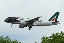 Alitalia, Airbus A319-112, EI-IMI, c/n 1745, in TXL
