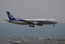 ANA - All Nippon Airways, Boeing 767-381, JA8359, c/n 25617/439, in KIX