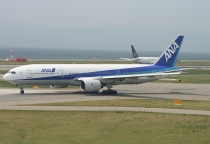 ANA - All Nippon Airways, Boeing 777-281, JA704A, c/n 27035/131, in KIX