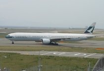 Cathay Pacific Airways, Boeing 777-367, B-HNN, c/n 33703/462, in KIX