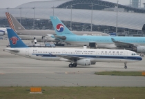 China Southern Airlines, Airbus A321-231, B-2417, c/n 2521, in KIX