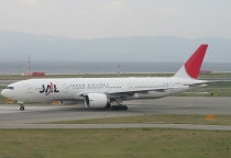 JAL - Japan Airlines, Boeing 777-246ER, JA707J, c/n 32894/475, in KIX