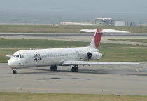 JAL - Japan Airlines, McDonnell Douglas MD-81, JA8499, c/n 49283/1299 in KIX