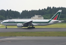 Alitalia, Boeing 777-243ER, EI-DBM, c/n 32782/463, in NRT