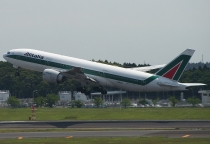 Alitalia, Boeing 777-243ER, I-DISA, c/n 32855-413, in NRT