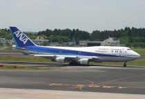 ANA - All Nippon Airways, Boeing 747-481, JA8095, c/n24833/812, in NRT