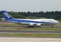 ANA - All Nippon Airways, Boeing 747-481, JA8096, c/n 24920/832, in NRT
