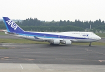 ANA - All Nippon Airways, Boeing 747-481, JA8097, c/n 25135/863, in NRT