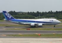 ANA - All Nippon Airways, Boeing 747-481, JA8962, c/n 25645/979, in NRT