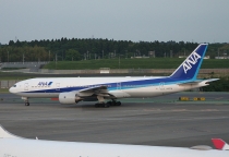 ANA - All Nippon Airways, Boeing 777-281ER, JA717A, c/n 33415/580, in NRT