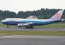 China Airlines, Boeing 747-409, B-18210, c/n 33734/1353, in NRT