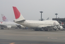 JAL - Japan Airlines, Boeing 747-446, JA8911, c/n 26356/1026, in NRT