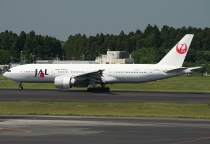 JAL - Japan Airlines, Boeing 777-246ER, JA702J, c/n 32890/417, in NRT 