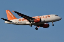 EasyJet Airline, Airbus A319-111, G-EZMH, c/n 2053, in SXF