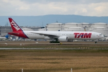 TAM Airlines, Boeing 777-32WER, PT-MUB, c/n 37665/727, in FRA