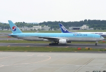 Korean Air, Boeing 777-3B5, HL7573, c/n 27952/288, in NRT