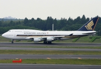 Singapore Airlines, Boeing 747-412, 9V-SPQ, c/n 28025/1289, in NRT