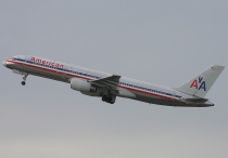 American Airlines, Boeing 757-223, N653A, c/n 24611/397, in SEA