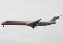 American Airlines, McDonnell Douglas MD-83, N569AA, c/n 49351/1385, in SEA