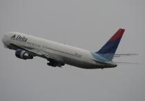 Delta Air Lines, Boeing 767-332, N132DN, c/n 24981/345, in SEA