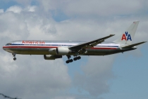 American Airlines, Boeing 767-323ER, N355AA, c/n 24036/221, in FRA
