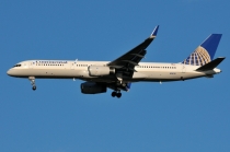 Continental Airlines, Boeing 757-224(WL), N18119, c/n 27561/753, in TXL