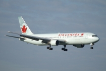 Air Canada, Boeing 767-333ER, C-FMWV, c/n 25586/599, in ZRH