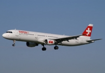 Swiss Intl. Air Lines, Airbus A321-111, HB-IOC, c/n 520, in ZRH
