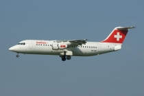 Swiss Intl. Air Lines, British Aerospace Avro RJ100, HB-IXW, c/n E3272, in ZRH