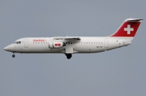 Swiss Intl. Air Lines, British Aerospace Avro RJ100, HB-IXP, c/n E3283, in FRA